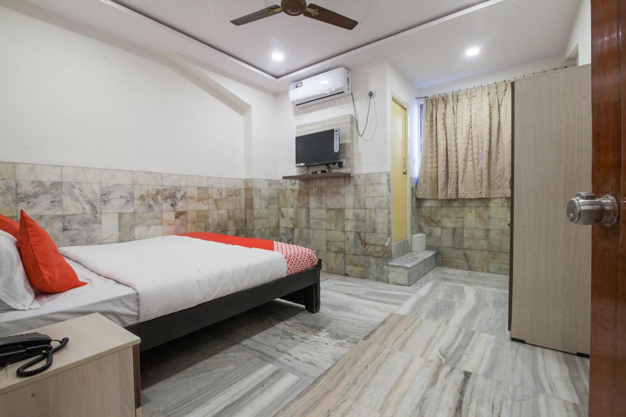 โอโย 22907 โฮเต็ล ฮอลิเดย์ Hotel Secunderabad ภายนอก รูปภาพ